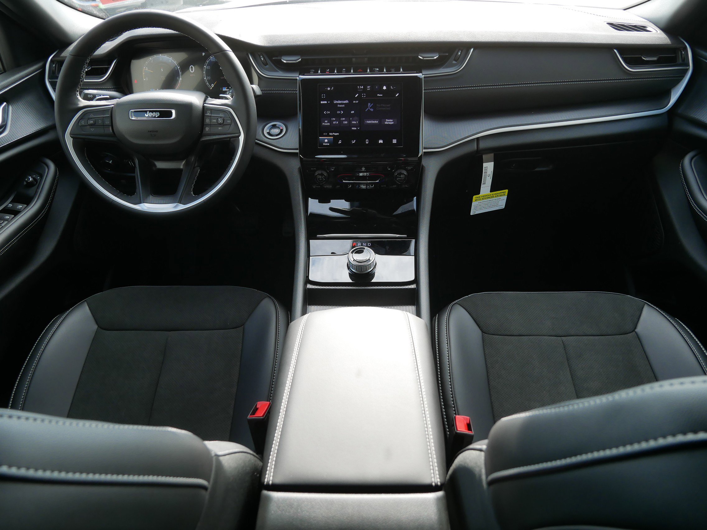 New 2025 Jeep Grand Cherokee 4WD image 9