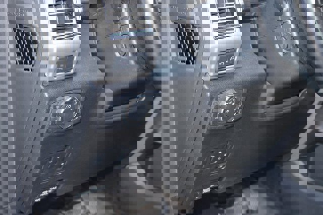 Used 2021 Ford F250 Platinum w/ FX4 Off-Road Package image 25