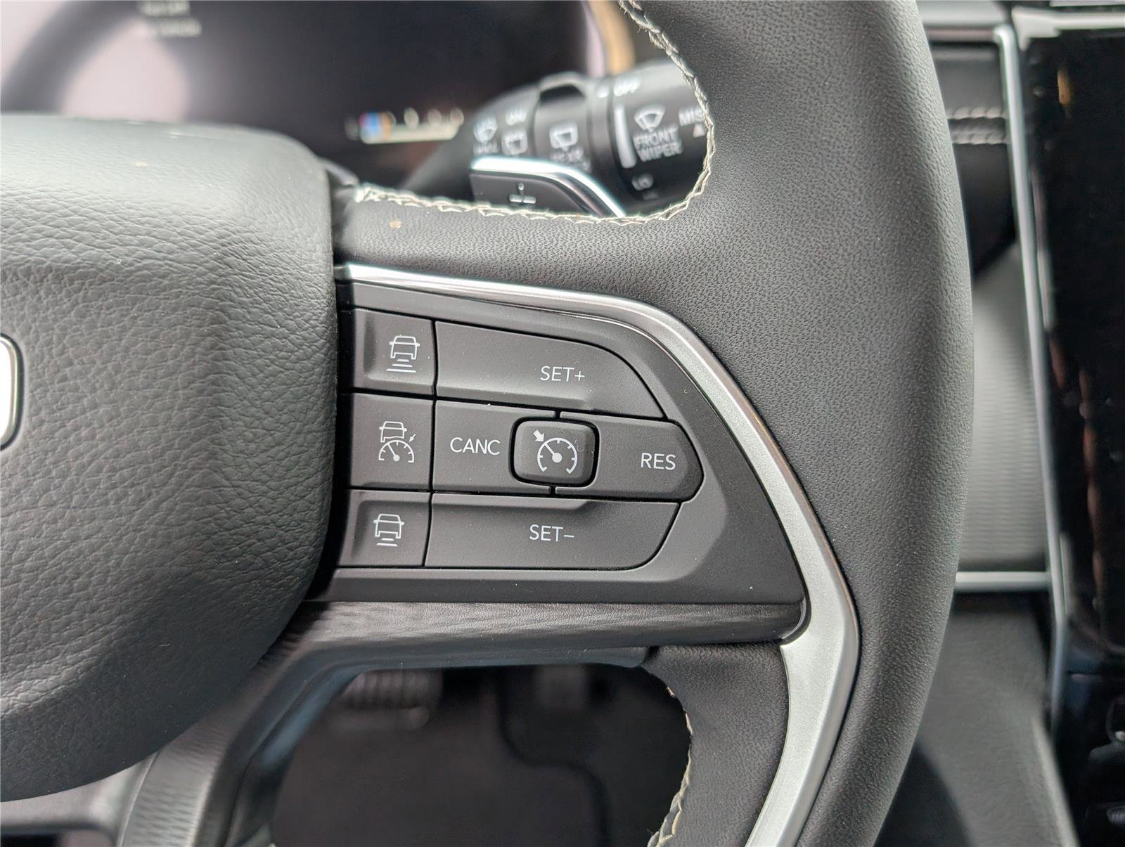 New 2026 Jeep Grand Cherokee Laredo image 18