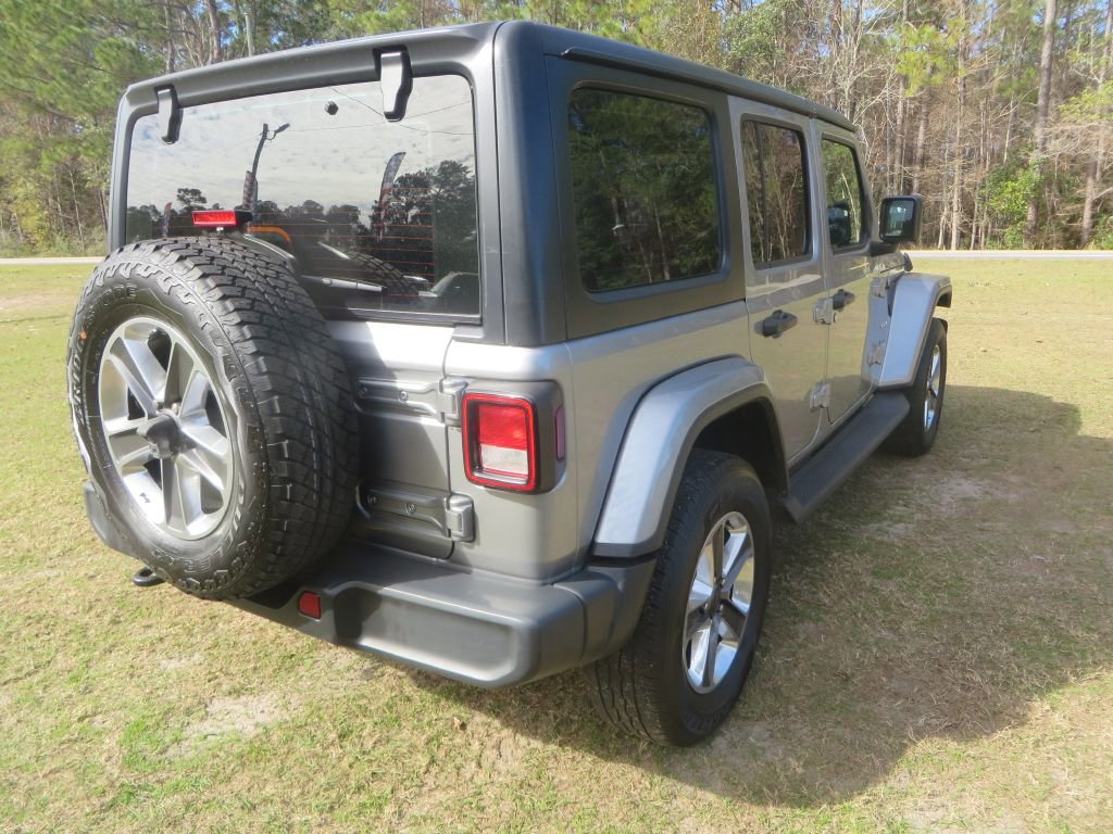 Used 2021 Jeep Wrangler Unlimited Sahara image 6