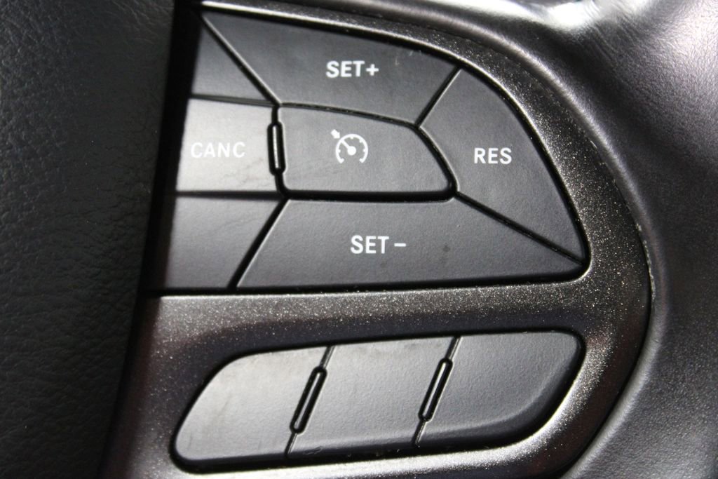 Used 2022 Dodge Charger SXT image 36