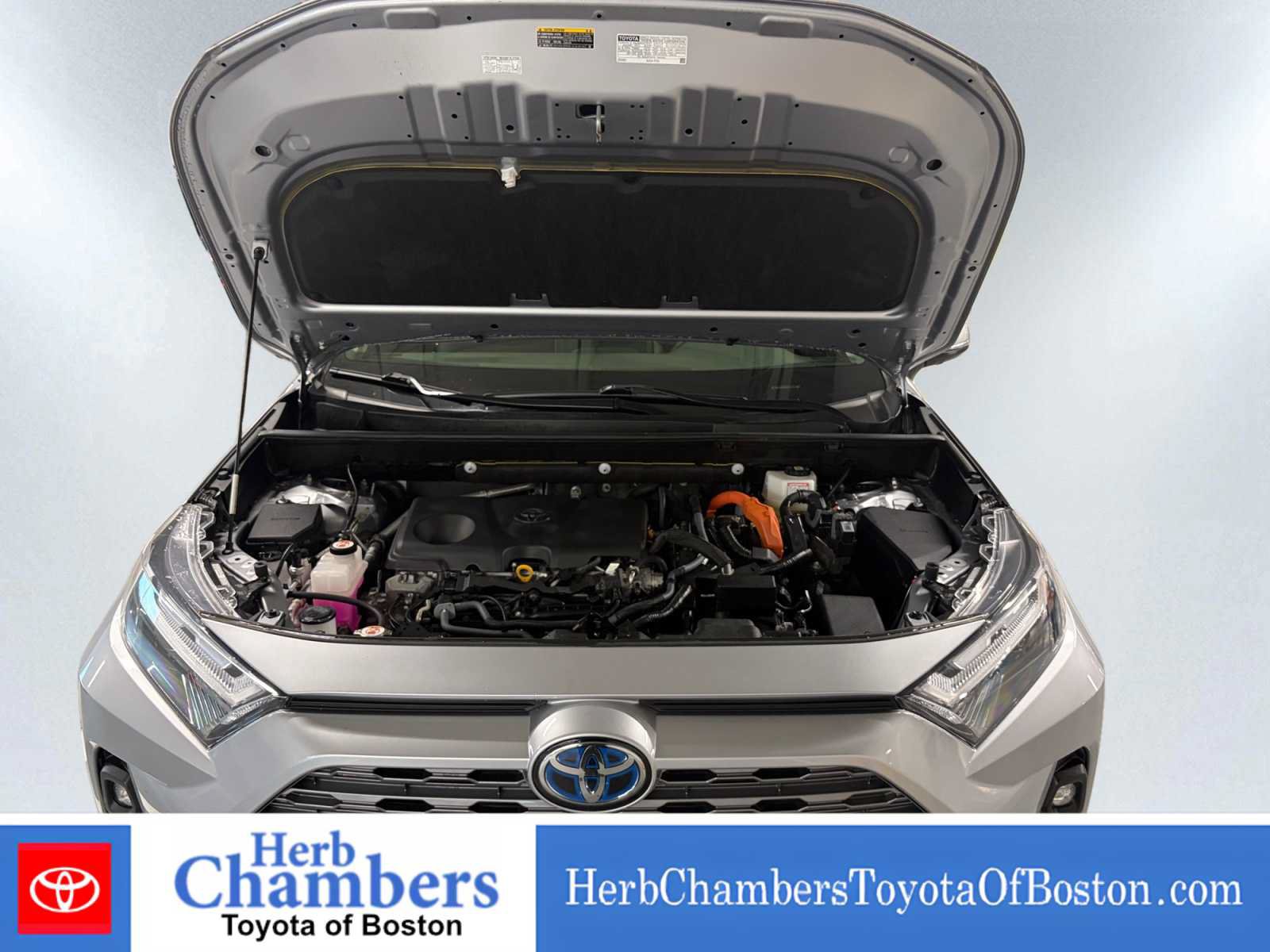 Used 2022 Toyota RAV4 Limited AWD/4WD image 8