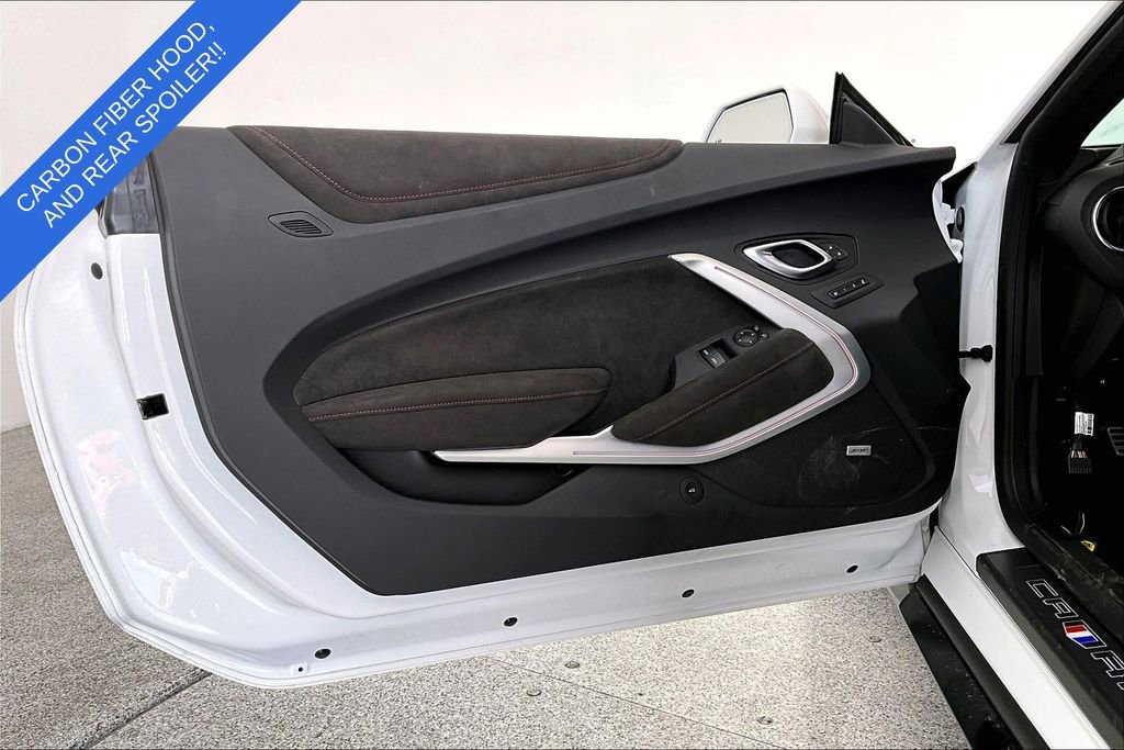 Used 2022 Chevrolet Camaro ZL1 RWD image 22