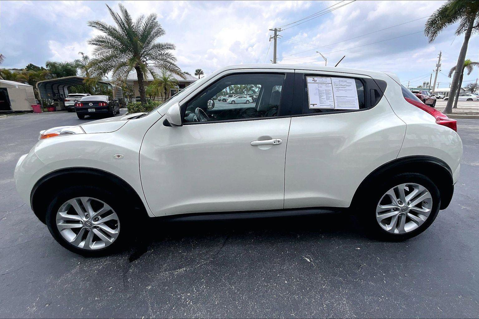 Used 2011 Nissan Juke SL AWD/4WD image 29