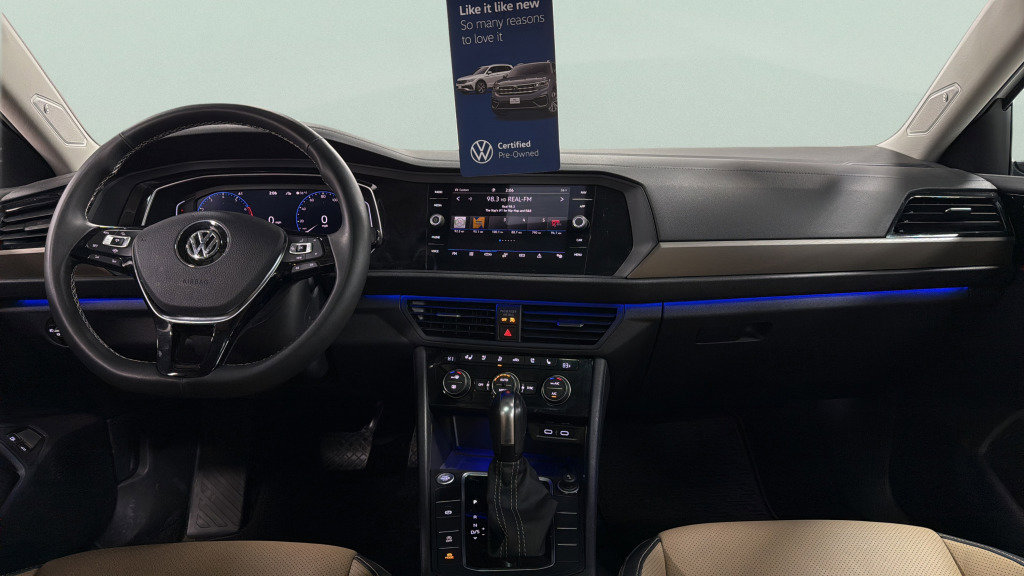 Certified 2021 Volkswagen Jetta SEL Premium image 34