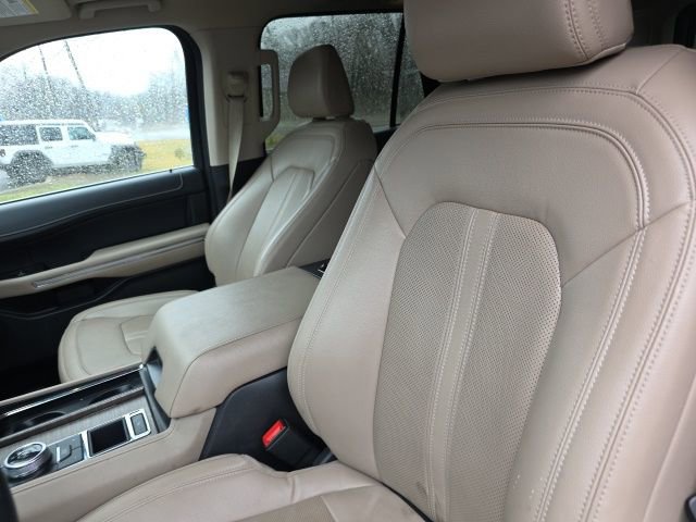 Used 2023 Ford Expedition Max Limited image 7