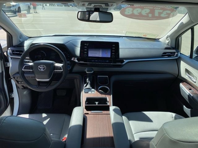 Certified 2023 Toyota Sienna XLE w/ XLE Plus Package image 13