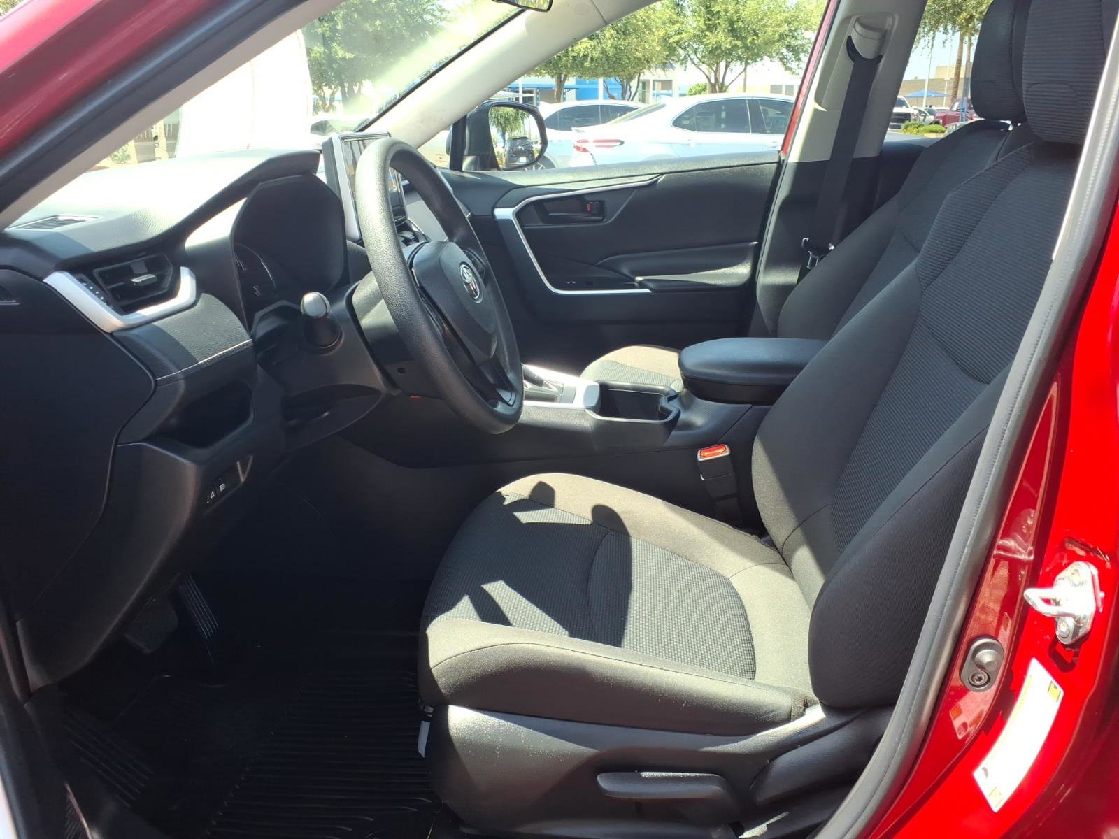 Certified 2025 Toyota RAV4 LE FWD image 15