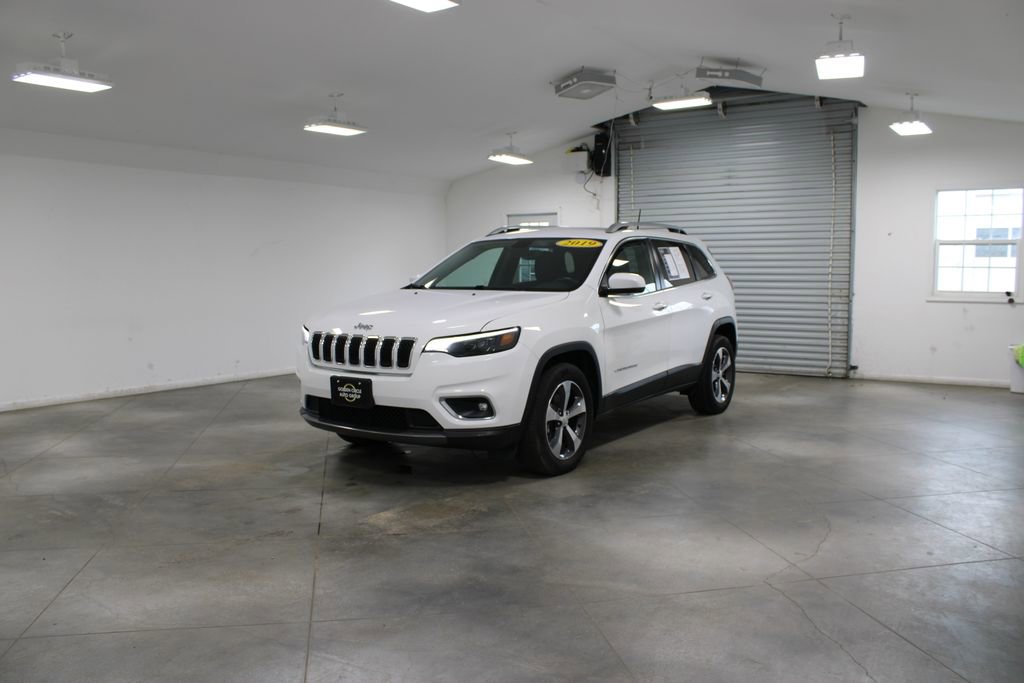 Used 2019 Jeep Cherokee Limited AWD/4WD image 4