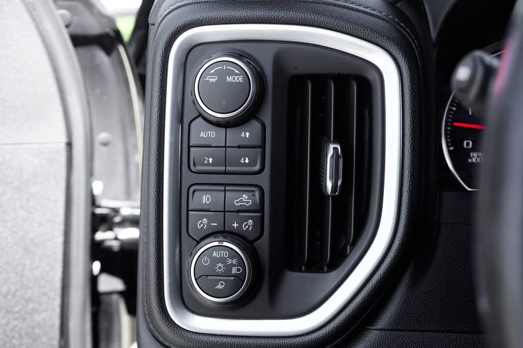 Used 2021 Chevrolet Silverado 2500 LTZ w/ Carhartt Edition image 22