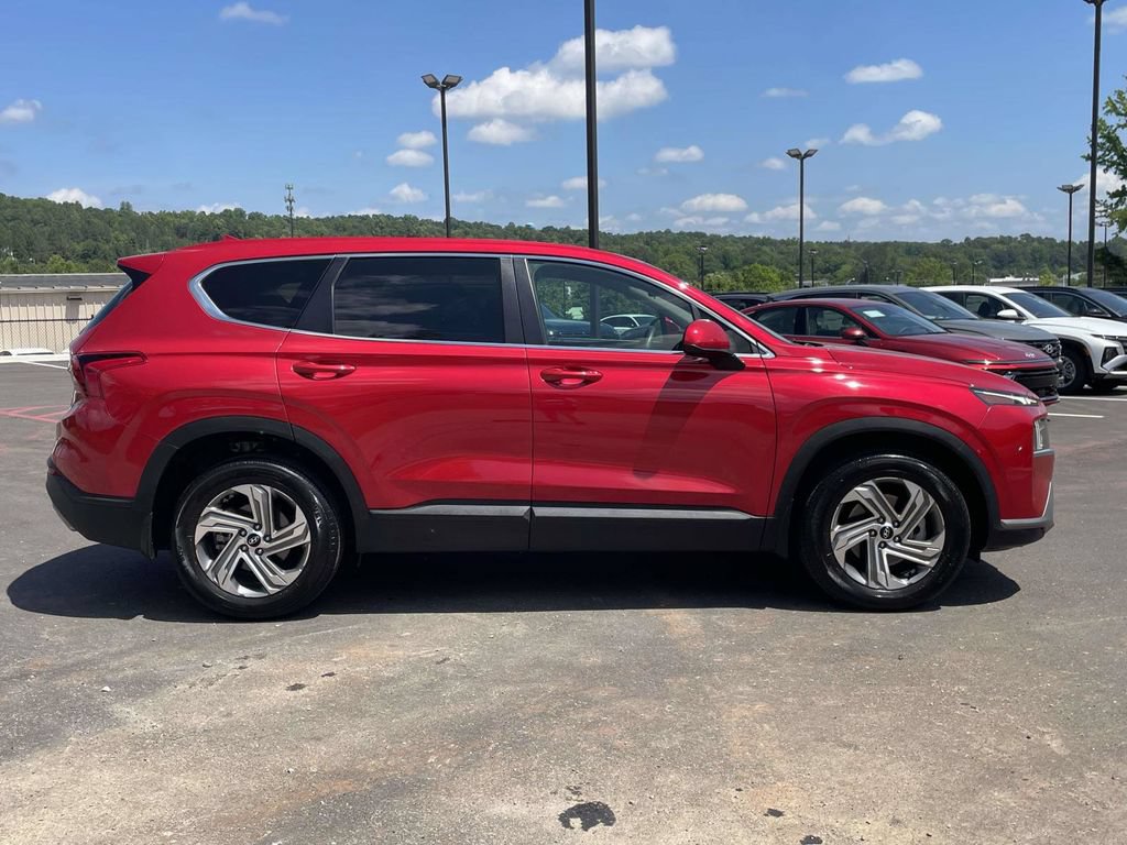 Used 2023 Hyundai Santa Fe SE FWD image 2