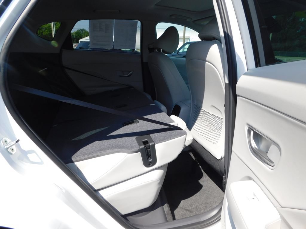 Used 2025 Hyundai Kona Limited AWD/4WD image 26