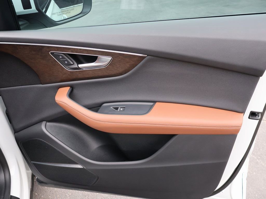 Used 2025 Audi Q8 Premium Plus image 14