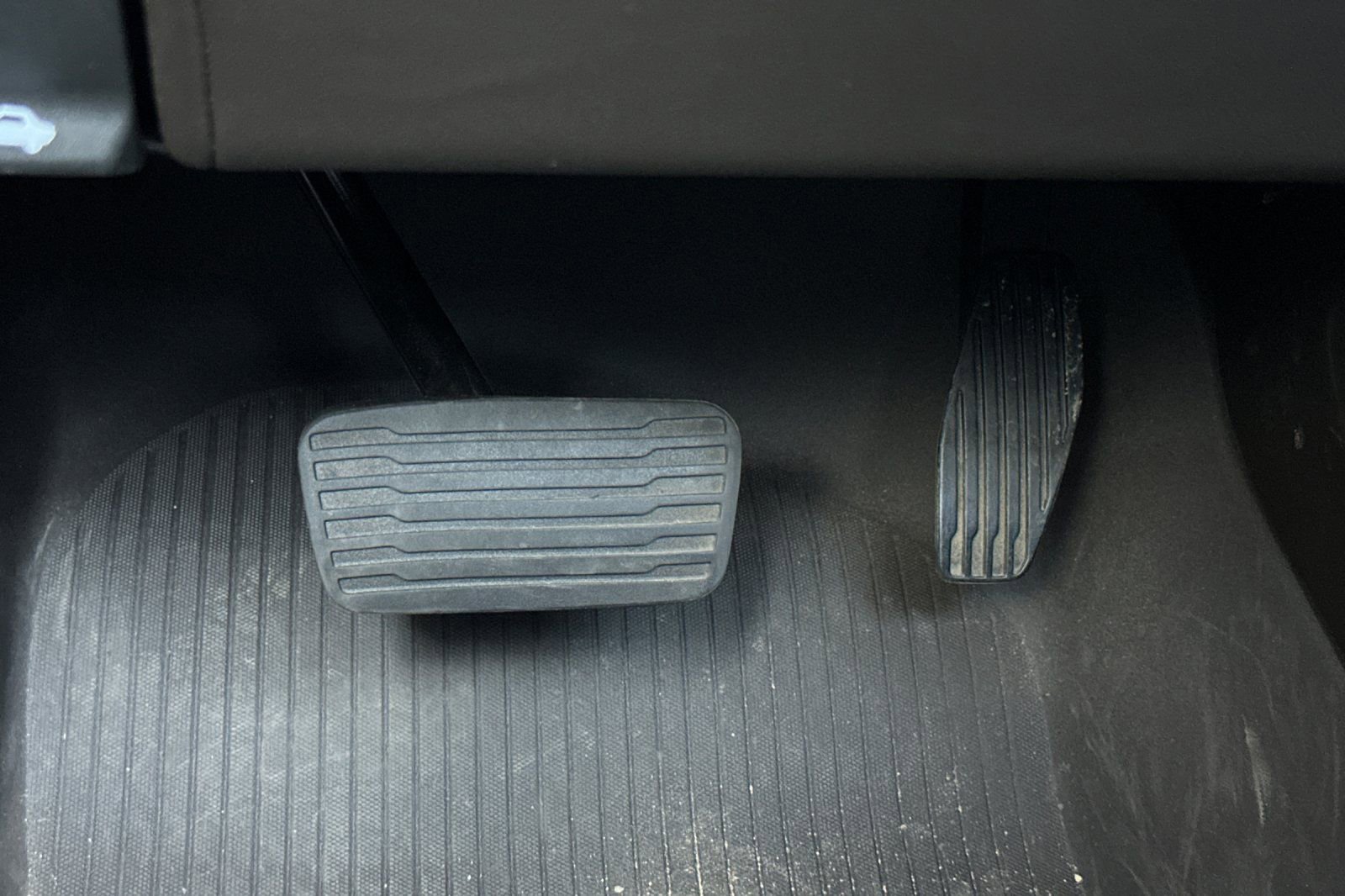 Used 2023 Cadillac Escalade ESV Sport w/ Touring Package image 45