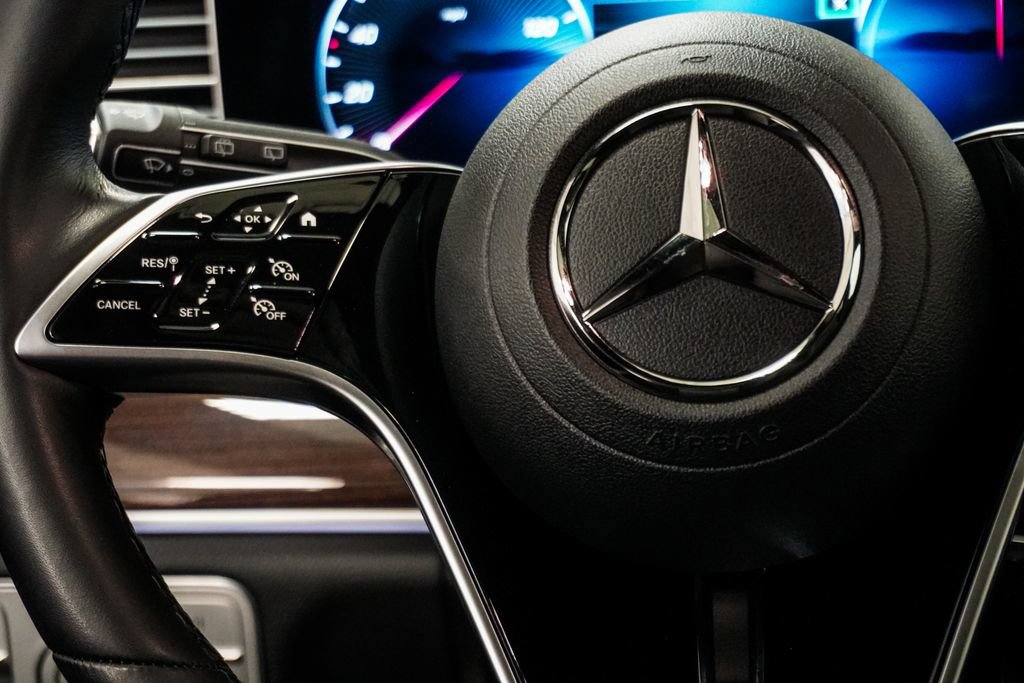 Used 2025 Mercedes-Benz GLE 450e 4MATIC image 16