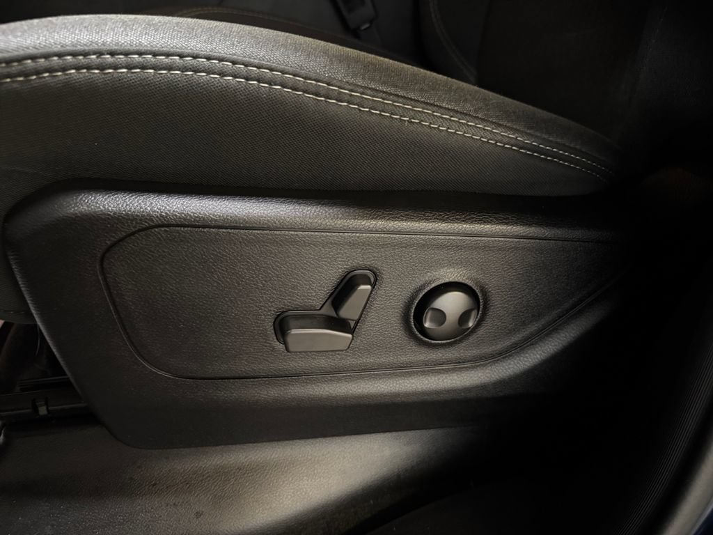 Used 2022 RAM 1500 Big Horn AWD/4WD image 13