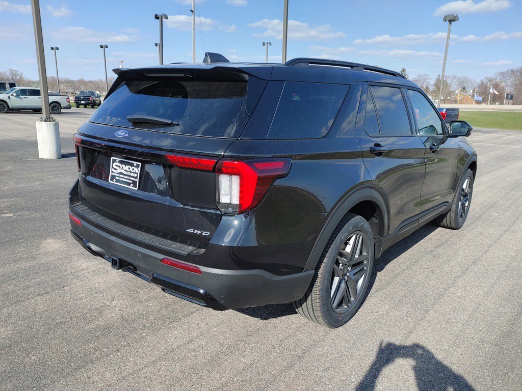 New 2025 Ford Explorer ST-Line w/ Premium Package image 7