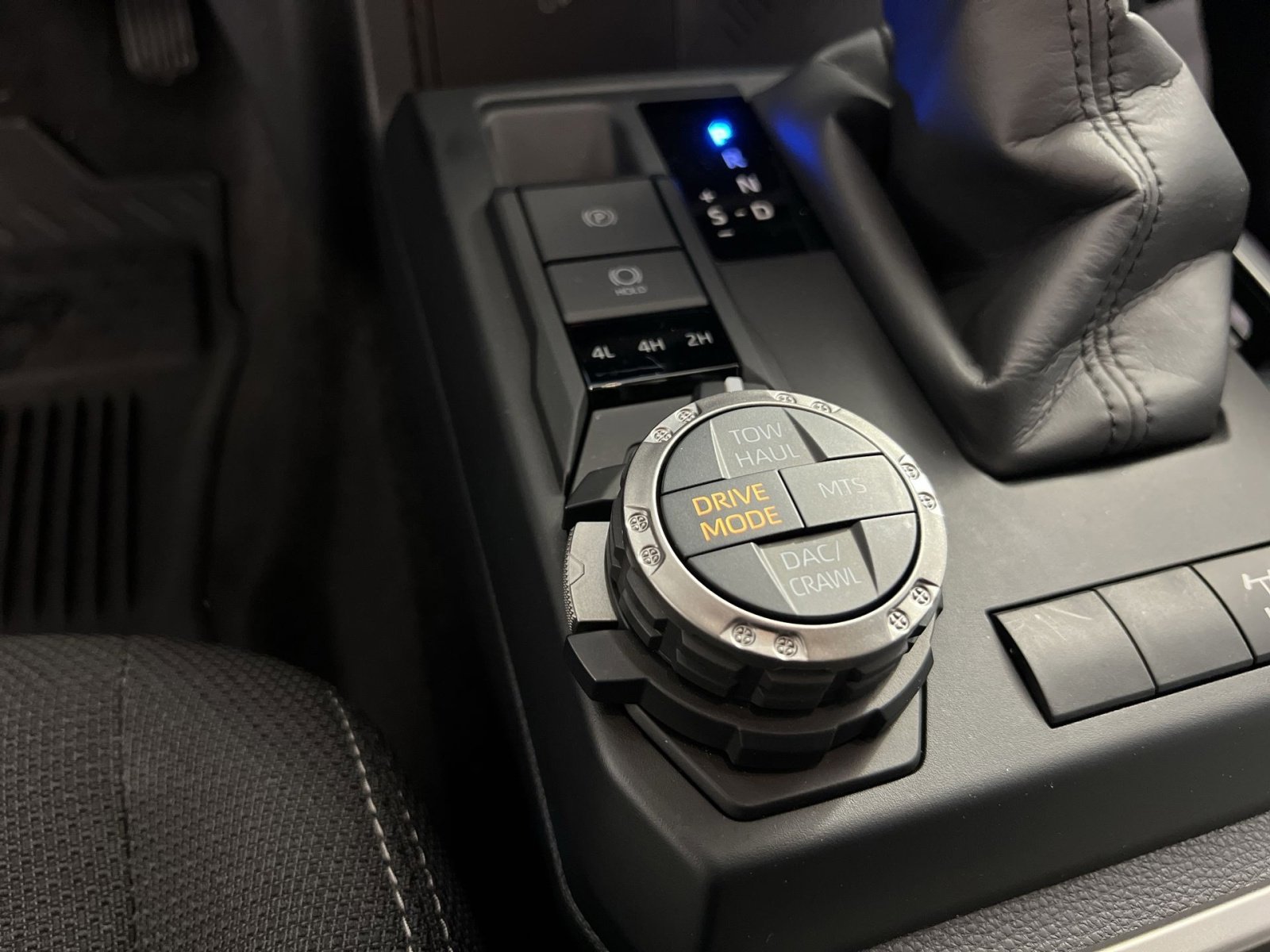 Used 2025 Toyota 4Runner TRD Off-Road image 33