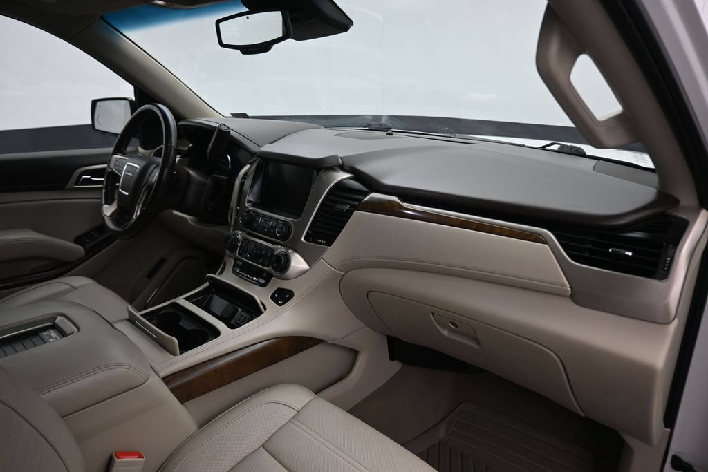 Used 2019 GMC Yukon XL Denali w/ Denali Ultimate Package AWD/4WD image 57
