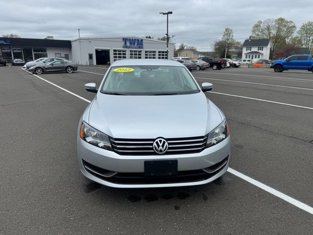 Used 2013 Volkswagen Passat 2.5 SE FWD image 2