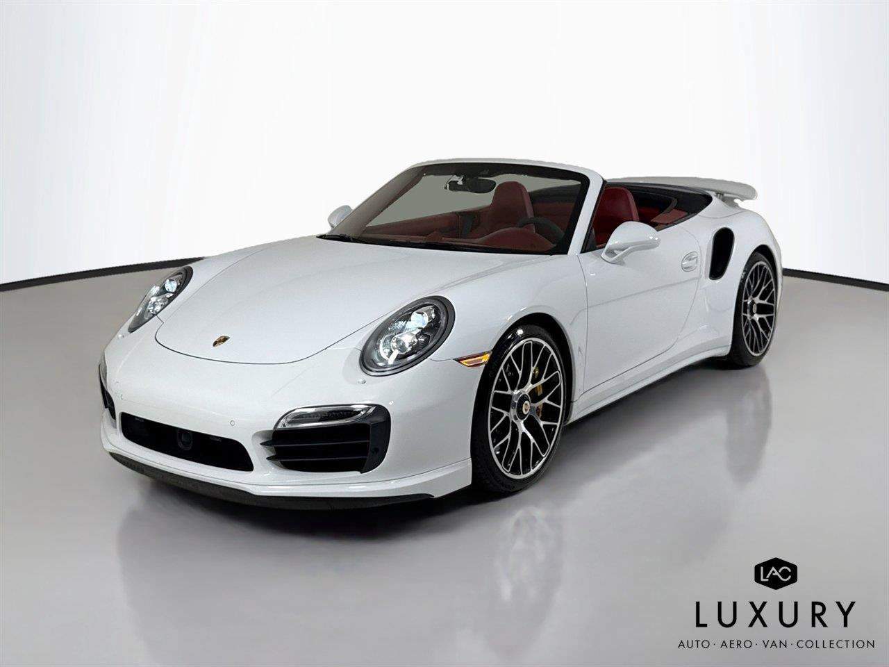 Used 2015 Porsche 911 Turbo S AWD/4WD image 3