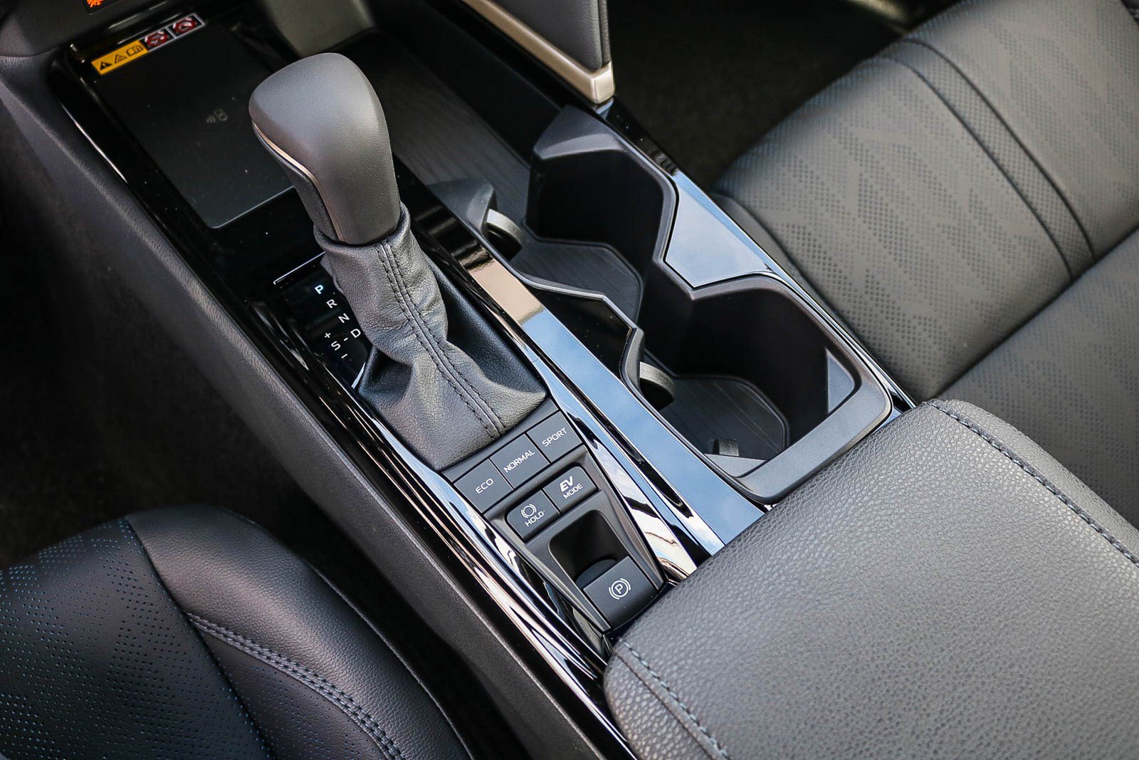 New 2026 Toyota Camry SE w/ Convenience Package FWD image 22