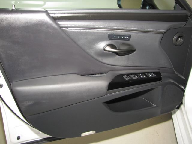 Used 2023 Lexus ES 350 w/ Premium Package image 10