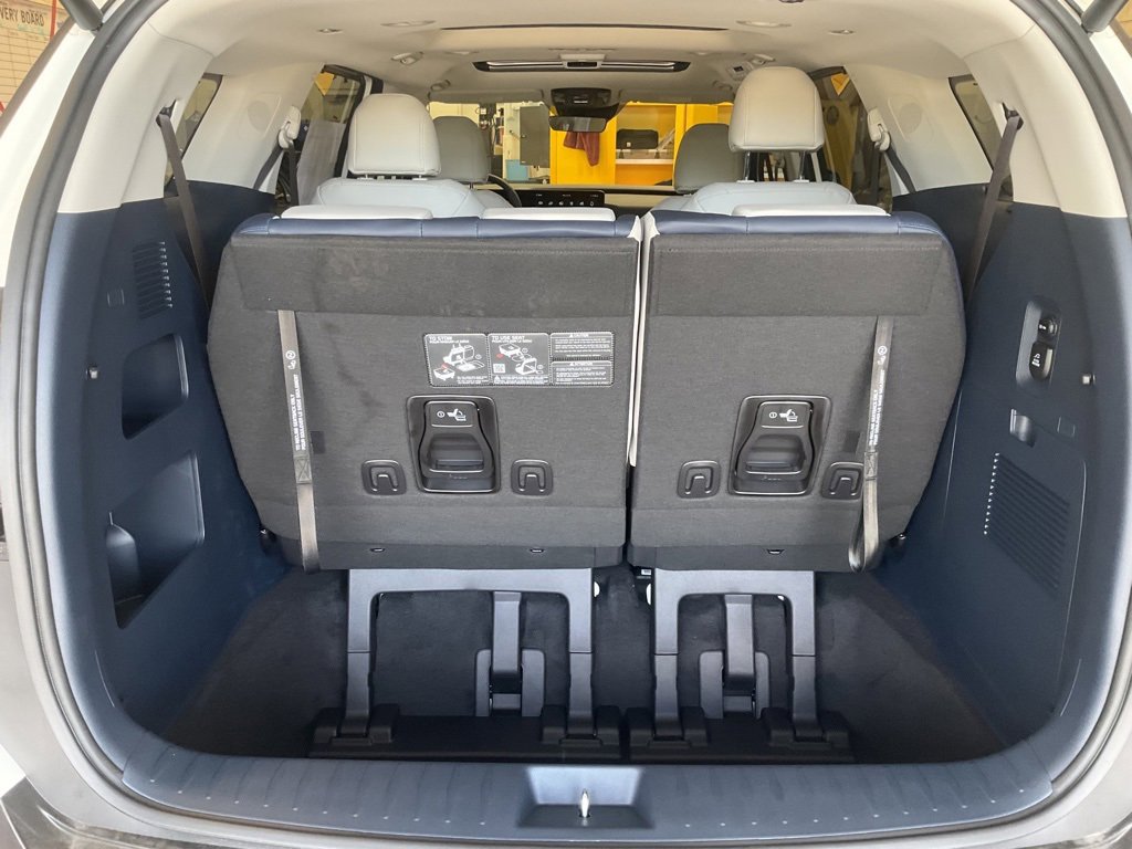 New 2026 Kia Carnival SX w/ SX Dark Edition Package image 25