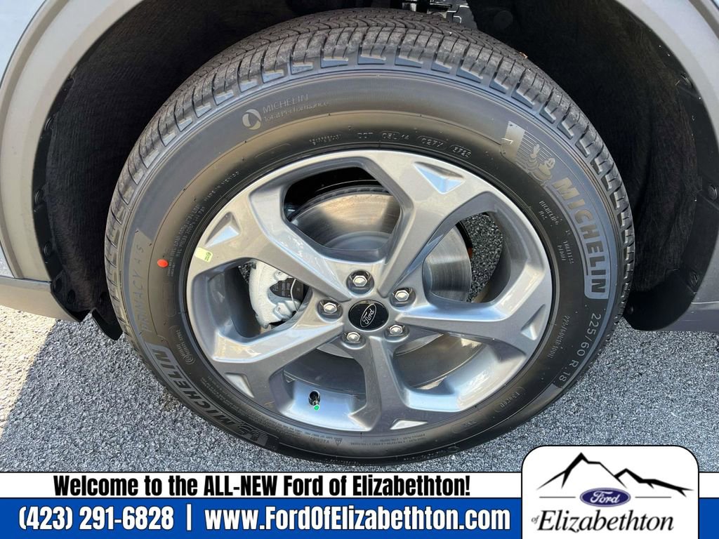 New 2026 Ford Escape ST-Line image 9