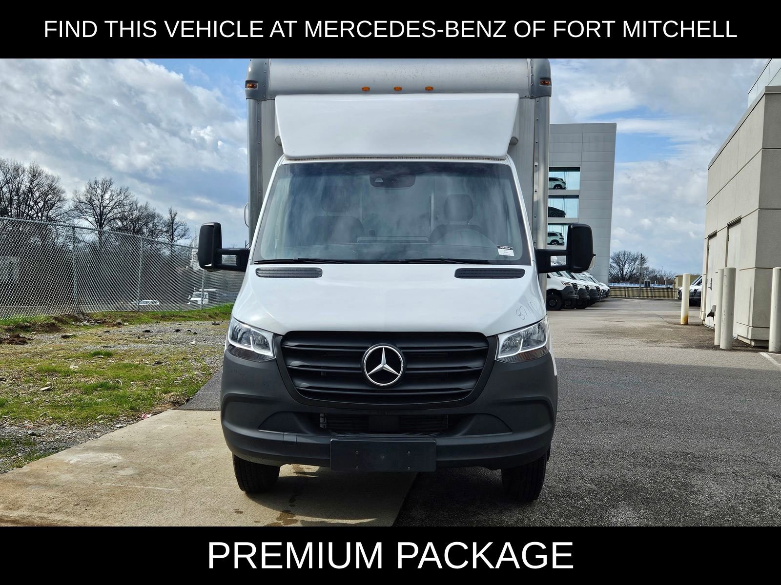 New 2024 Mercedes-Benz Sprinter 4500 image 2