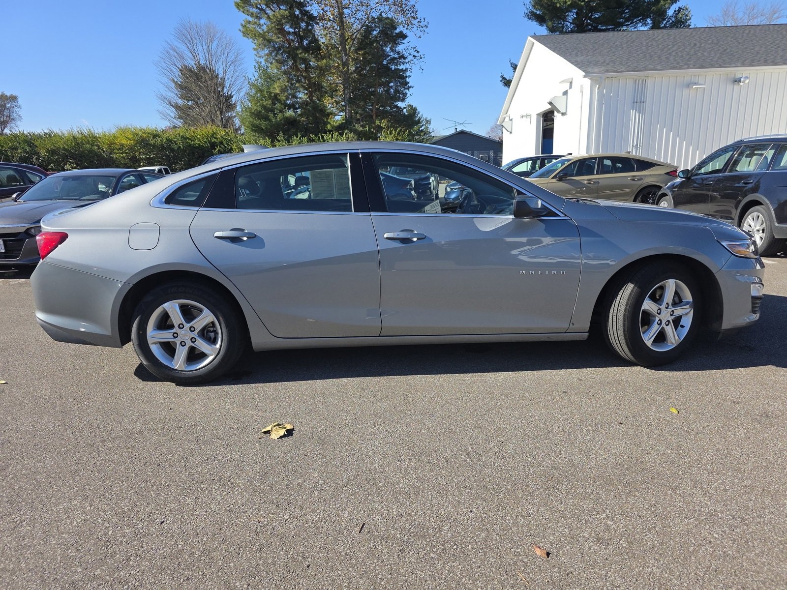 Used 2023 Chevrolet Malibu LT image 21
