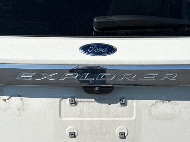 Used 2022 Ford Explorer Limited w/ Limited Technology Package AWD/4WD image 16