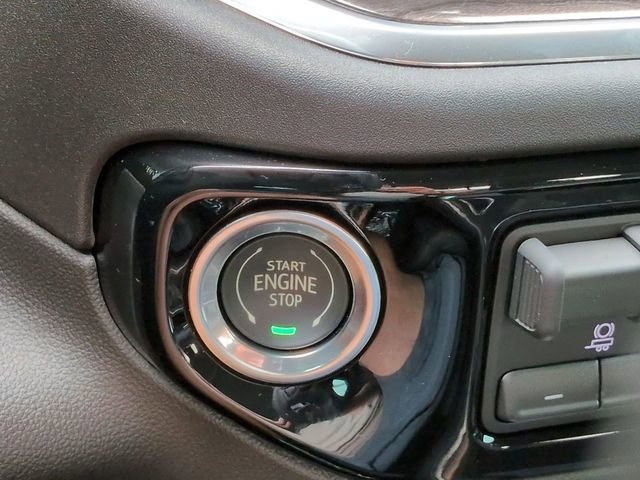 Used 2025 Chevrolet Silverado 2500 LTZ w/ LTZ Plus Package image 27