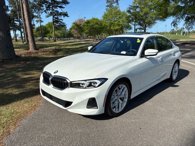 Used 2025 BMW 330i Sedan RWD image 8