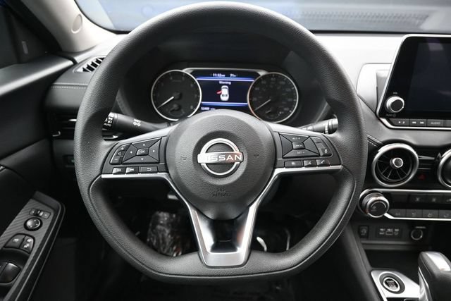 Used 2024 Nissan Sentra SV FWD image 16