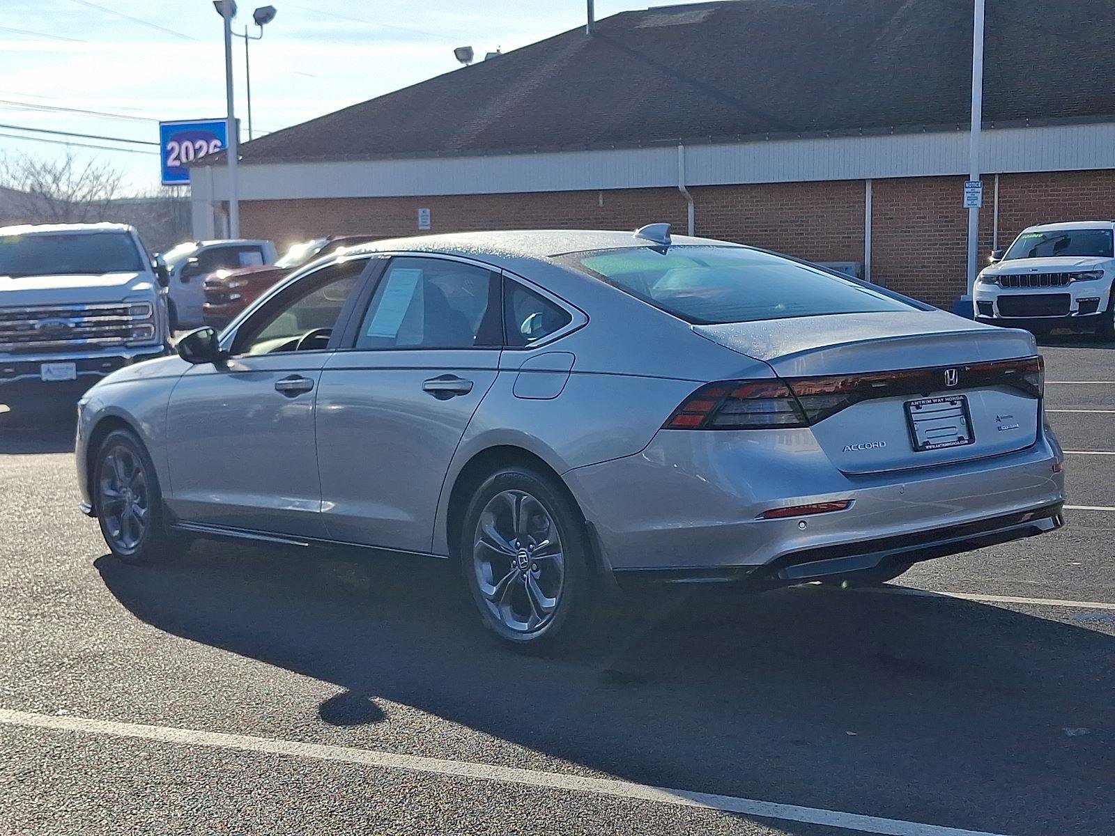 Used 2025 Honda Accord EX-L image 4