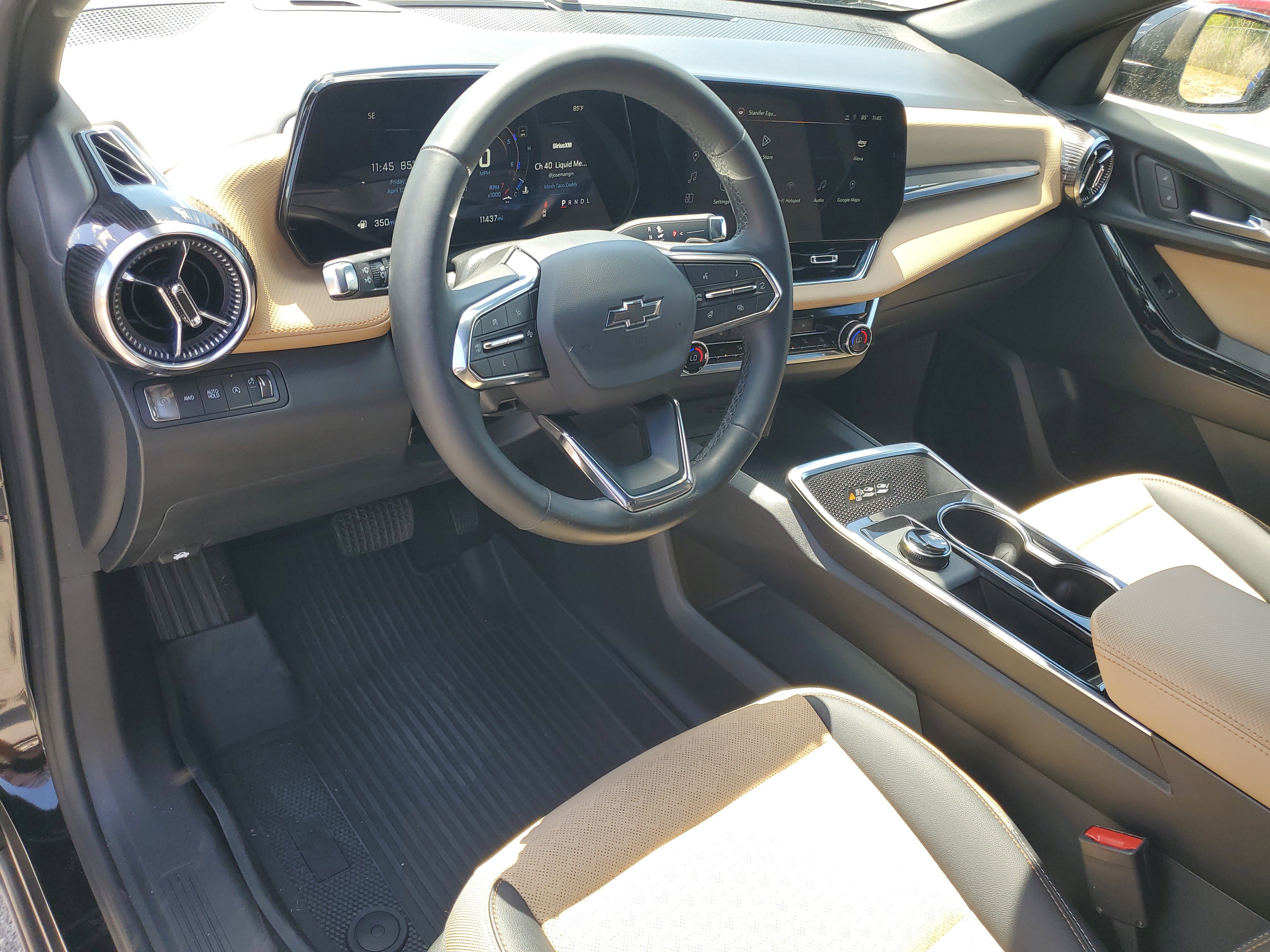 Used 2025 Chevrolet Equinox ACTIV AWD/4WD image 13