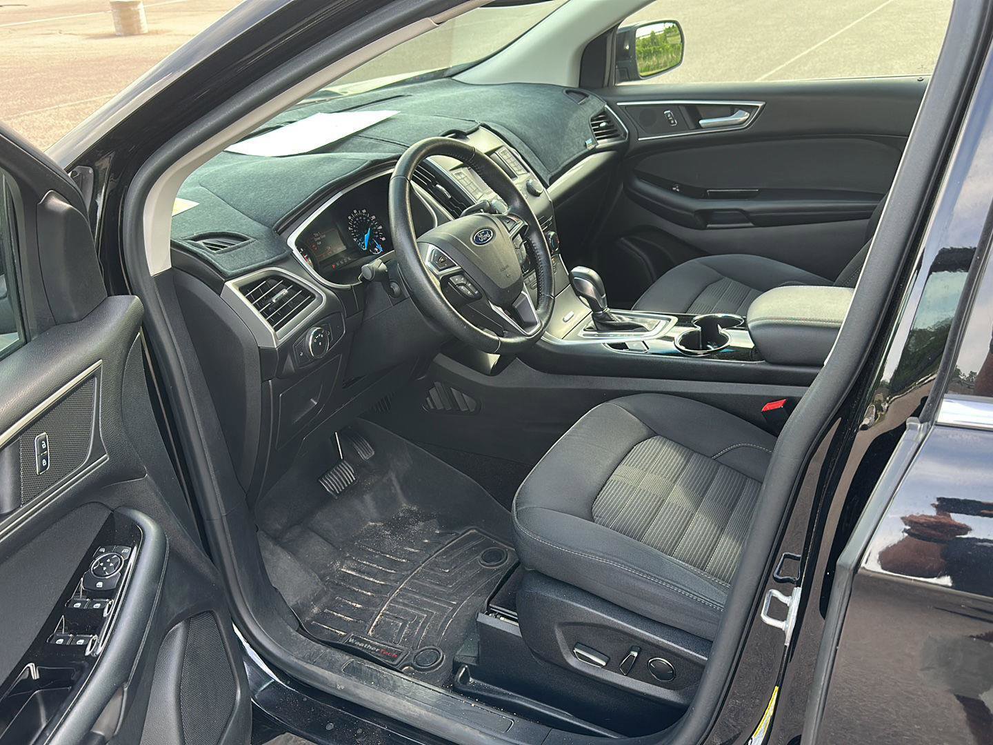 Used 2016 Ford Edge SEL AWD/4WD image 8