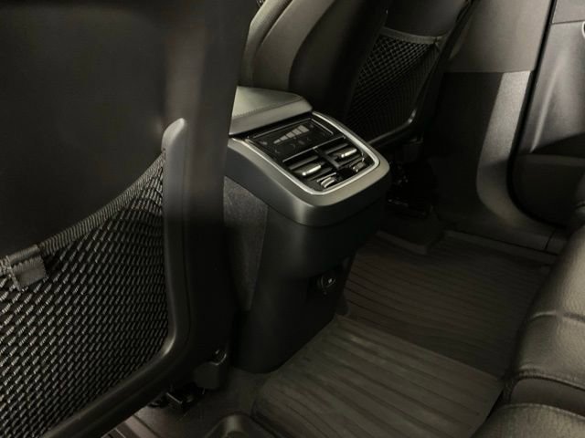Certified 2023 Volvo XC90 B6 Plus w/ Protection Package Premier image 18