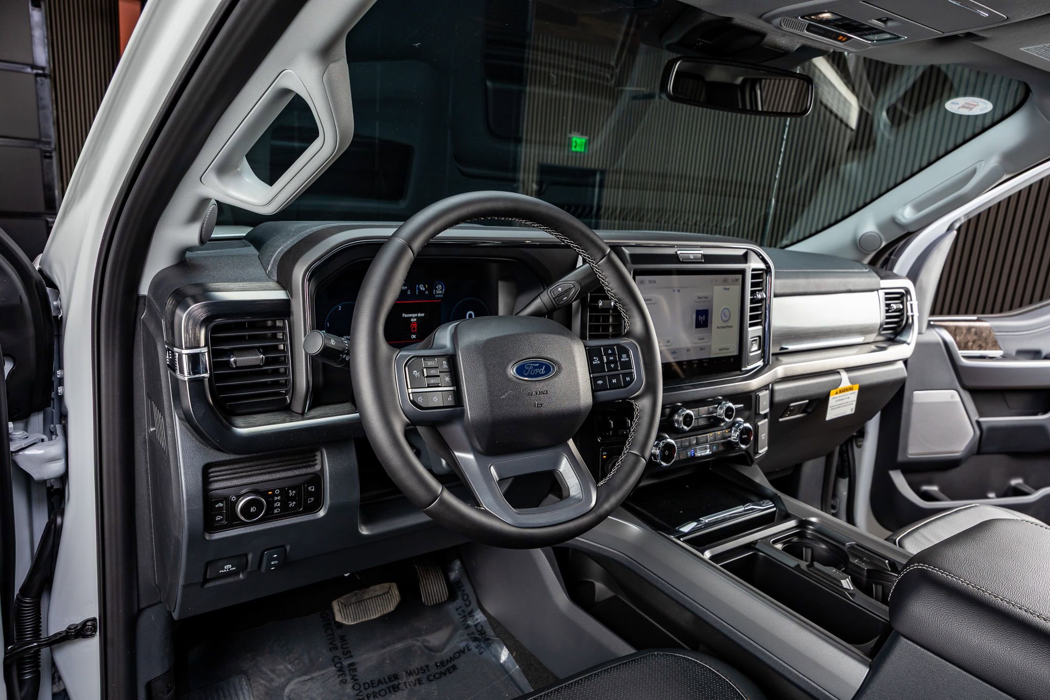 Used 2026 Ford F250 Lariat w/ Black Appearance Package image 17