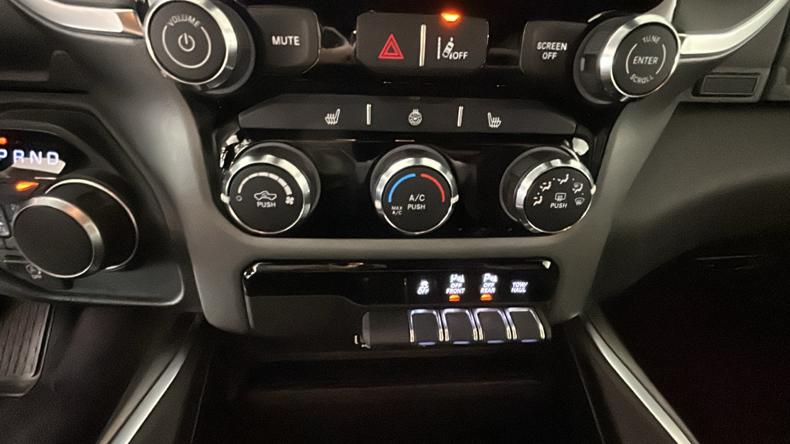 Used 2025 RAM 1500 Big Horn AWD/4WD image 27