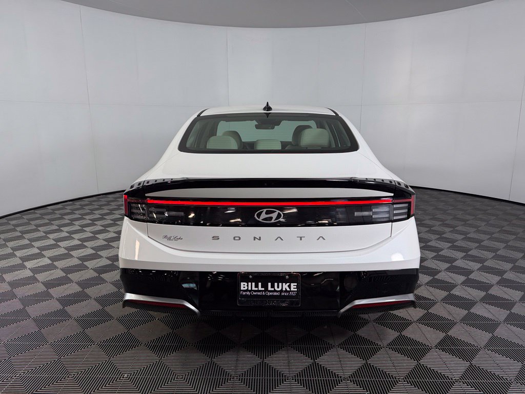 Used 2025 Hyundai Sonata SEL FWD image 7