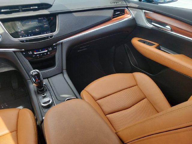 New 2025 Cadillac Escalade ESV Sport w/ Touring Package AWD/4WD image 18