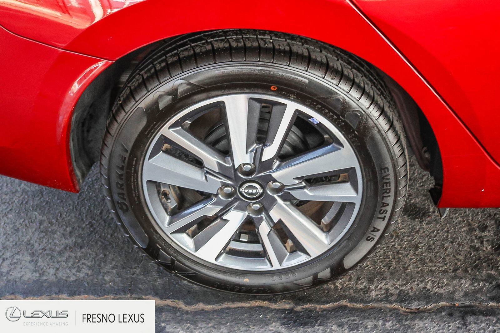 Used 2024 Nissan Versa SV image 8