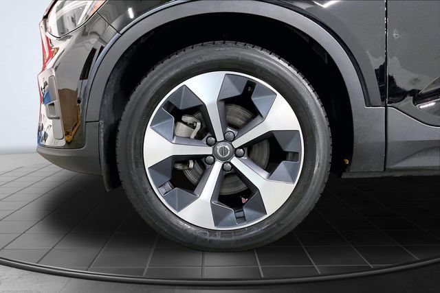 Certified 2023 Volvo XC40 B4 Plus w/ Driver Assist Package FWD image 12