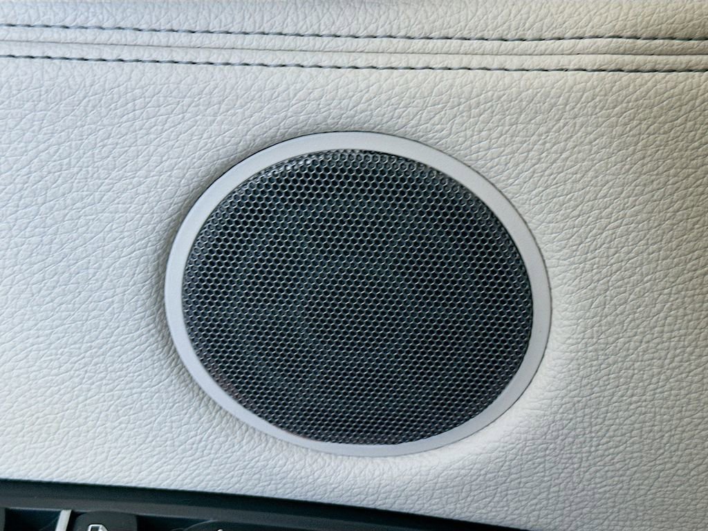 Used 2018 BMW X5 xDrive35i w/ Driving Assistance Package AWD/4WD image 19