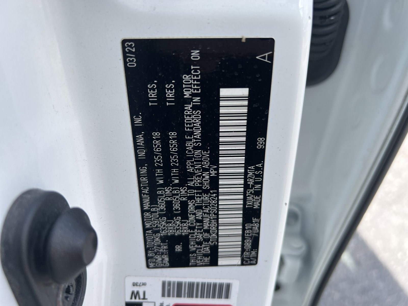 Used 2023 Toyota Highlander XLE AWD/4WD image 54