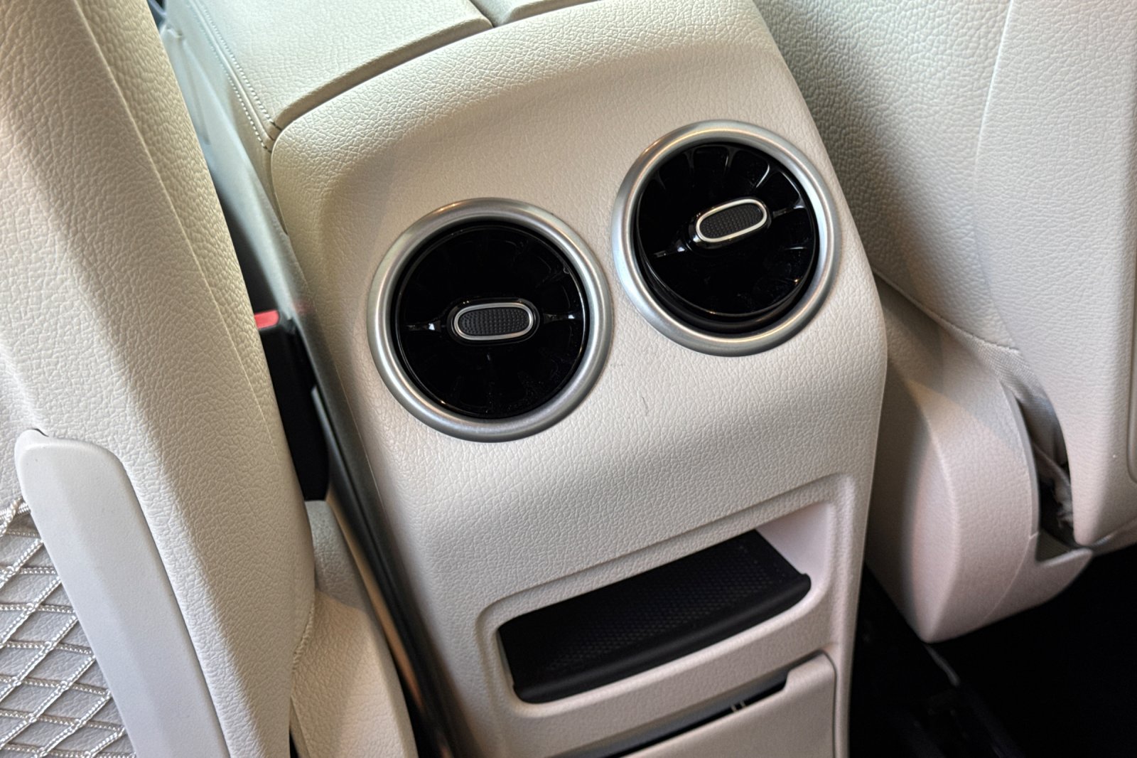 Certified 2026 Mercedes-Benz GLB 250 image 15