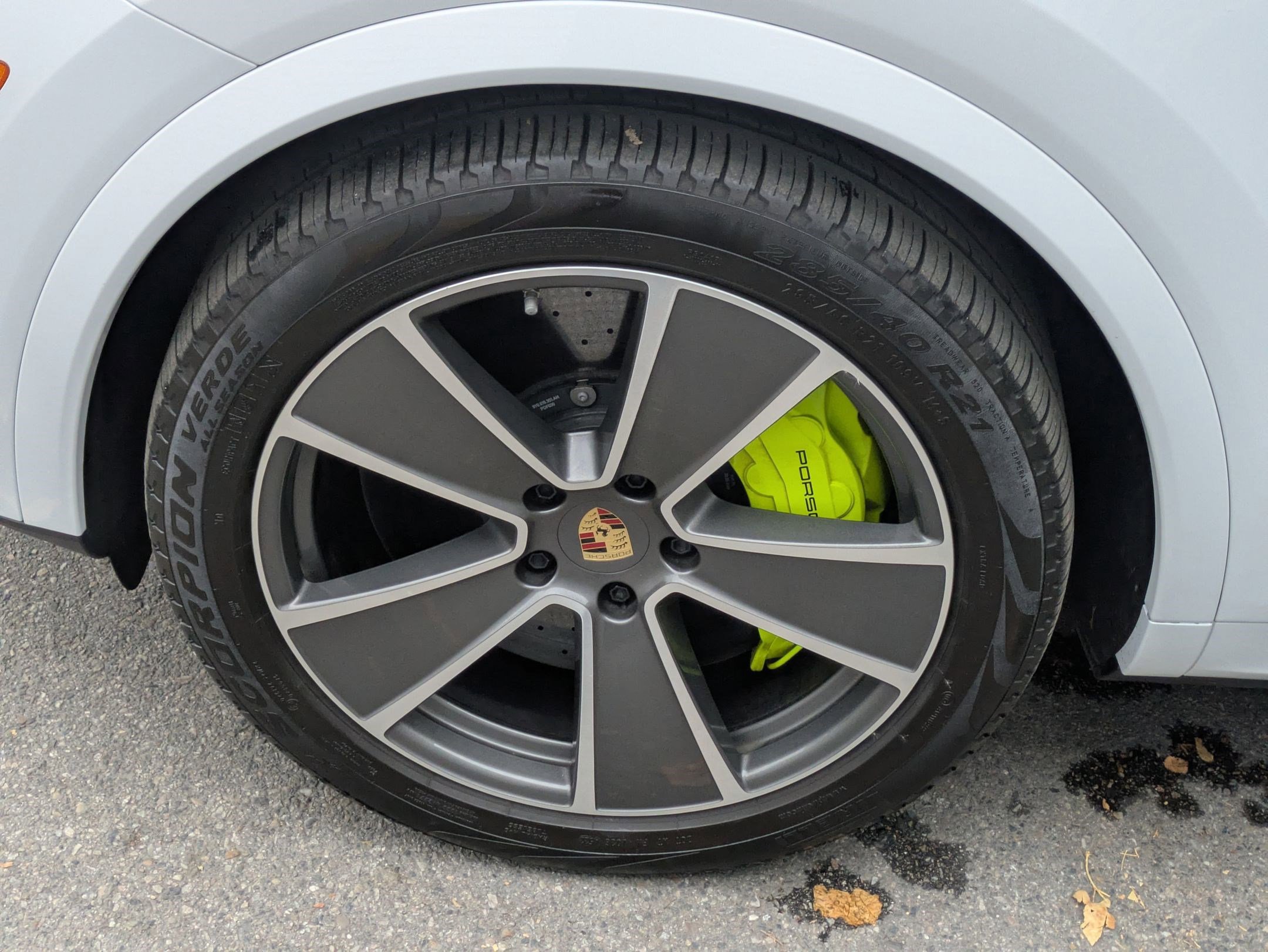 Used 2023 Porsche Cayenne Turbo S image 11