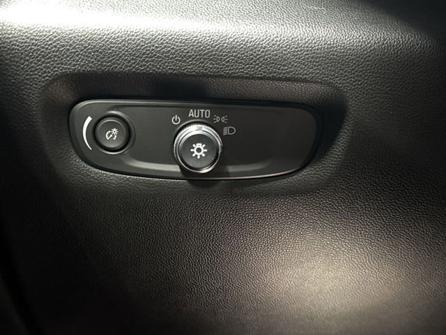Certified 2023 Chevrolet Traverse LT AWD/4WD image 19